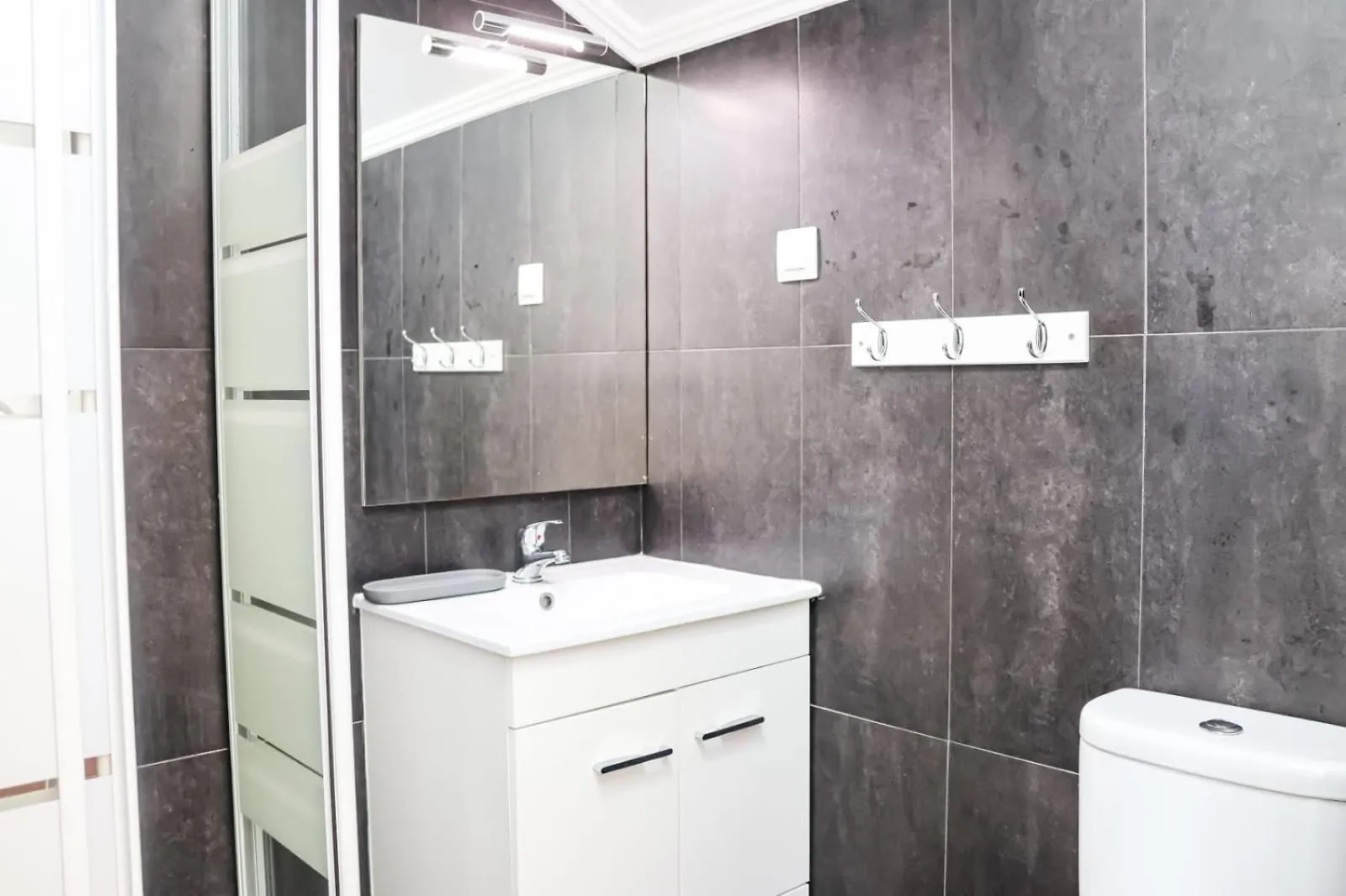 Residencia Queiros - Apartamento T1 Lisbon Portugal