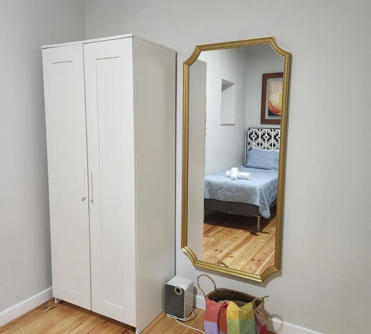 Residencia Queiros - Apartamento T1 Lisbon Apartment